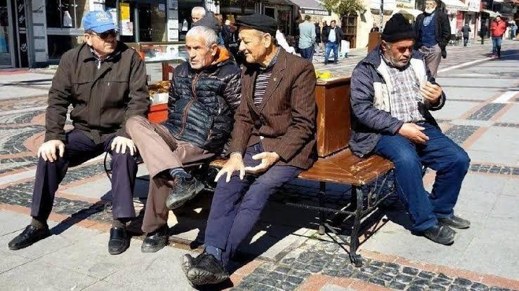 photo 2020 05 30 14 54 05 - صحيفة تركية تتوقع رفع الحظر عن كبار السن في هذا الموعد