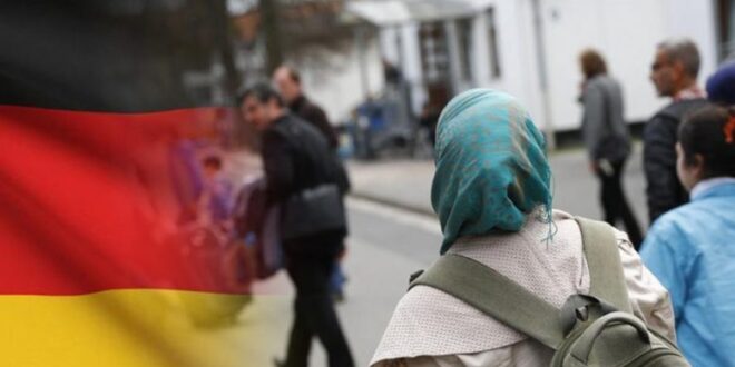 في ألمانيا 780x470 1 660x330 - جمعيات السوريين في ألمانيا: خدمات ضرورية وثغرتان تضعفان من تأثيرها