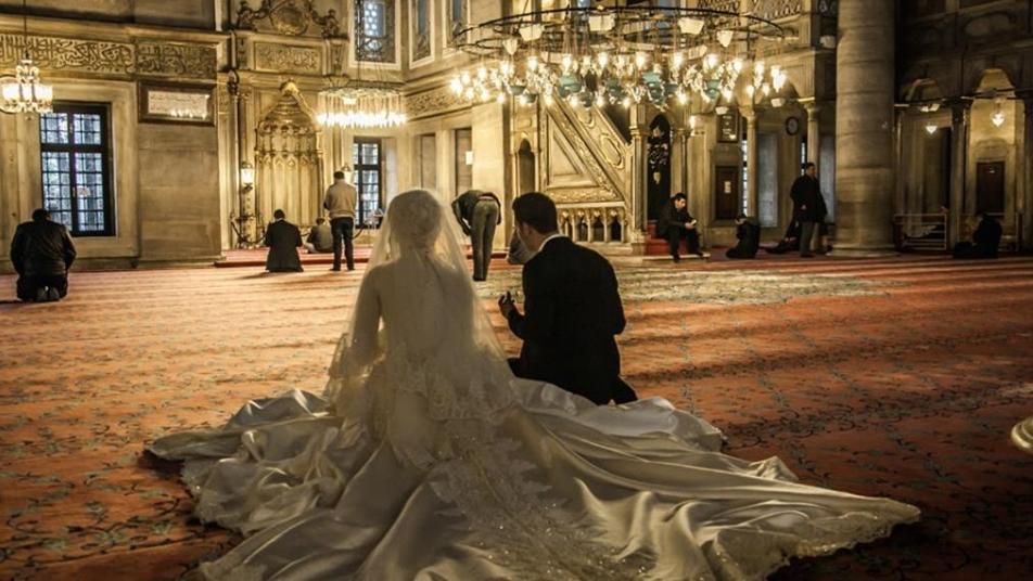 1628788505 1 - سببان يدفعان السوريين في المغترب للزواج من غير السوريات