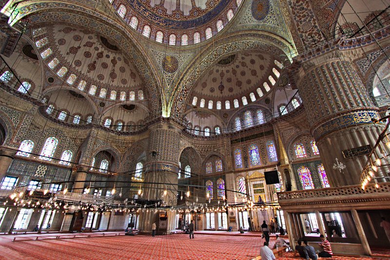 turkey istanbul blue mosque interior3 - مسجد السلطان احمد أو الجامع الأزرق من أهم الأماكن السياحية والتاريخية في اسطنبول
