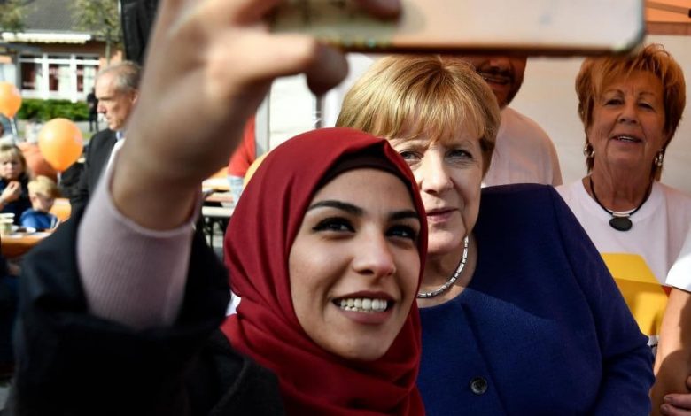 ألمانيا 780x470 1 - لا يمكن علاجه إلا بحوالي 400 ألف مهاجر سنويا .. ماهو متوسط دخل السوريين في ألمانيا؟