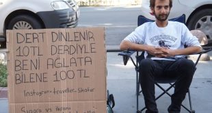 5455 1 310x165 - شاب تركي يتصدر مواقع التواصل بعد اتخاذه مهنة غريبة في شوارع تركيا!