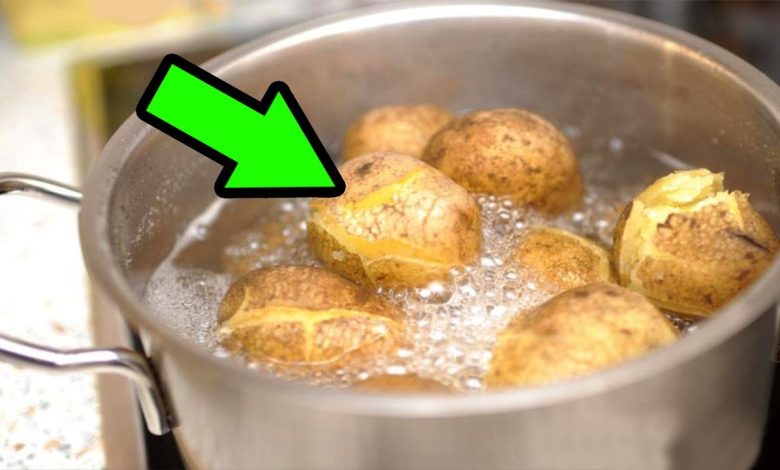 من كده ما فيش... طريقة سلق البطاطس مكون موجوده فى مطبخ طعمها روعة 1670081580 780x470 - احذري من سلق البطاطس بتلك الطريقة.. قد تسبب لك ولأسرتك الوفاة