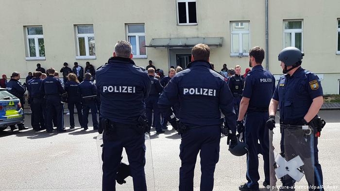 عن ملابسات مقتل 5 أفراد من عائلة واحدة في برلين - تفاصيل صادمة لقيام رجل سوري بقـ. ـتل زوجته امام اطفاله في ألمانيا
