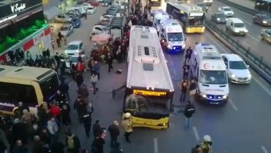 bahcelievler de iett otobusu duraga girdi 15602787 753 m 390x220 - شاهد لحظة اصطدام حافلة بلدية اسطنبول بموقف الحافلات ودهس عدد كبير من الاشخاص ووقوع ضحايا