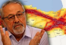 kapak 112520 220x150 - فيديو لمشهد مؤثر ومبكي لتركي يقرأ القرآن الكريم بعد انتشاله من تحت الانقاض وعينيه مغمضتين