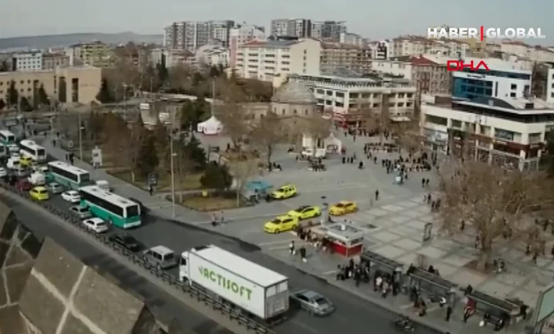 شاهد بالفيديو لحظة حدوث الزلزال واهتزاز احد المنازل في مدينة قيصري التركية kayserideki deprem ani kameraya boyle yansidi cijM 780x470 - شاهد بالفيديو لحظة حدوث الزلزال واهتزاز احد المنازل في مدينة قيصري التركية