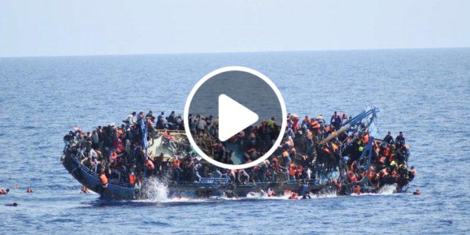 1608303477490 660x330 1 - عاجل : شاهد بالفيديو غرق قارب في تركيا وعلى متنها عدد كبير من السوريين