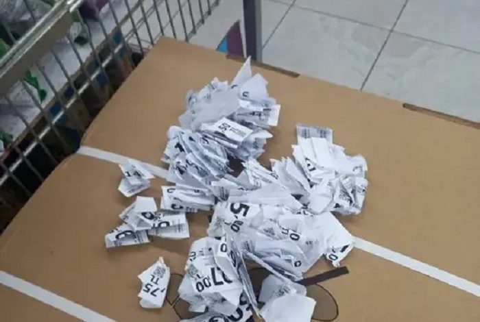 صدمة داخل ماركيت يوزبير A101 بعد اعلان فوز الرئيس "أردوغان " في الانتخابات .. اليك التفاصيل f019489e b913 496d 9944 1780e237d7b9 CDBZB 700x470 - صدمة داخل ماركيت يوزبير A101 بعد اعلان فوز الرئيس "أردوغان " في الانتخابات .. اليك التفاصيل